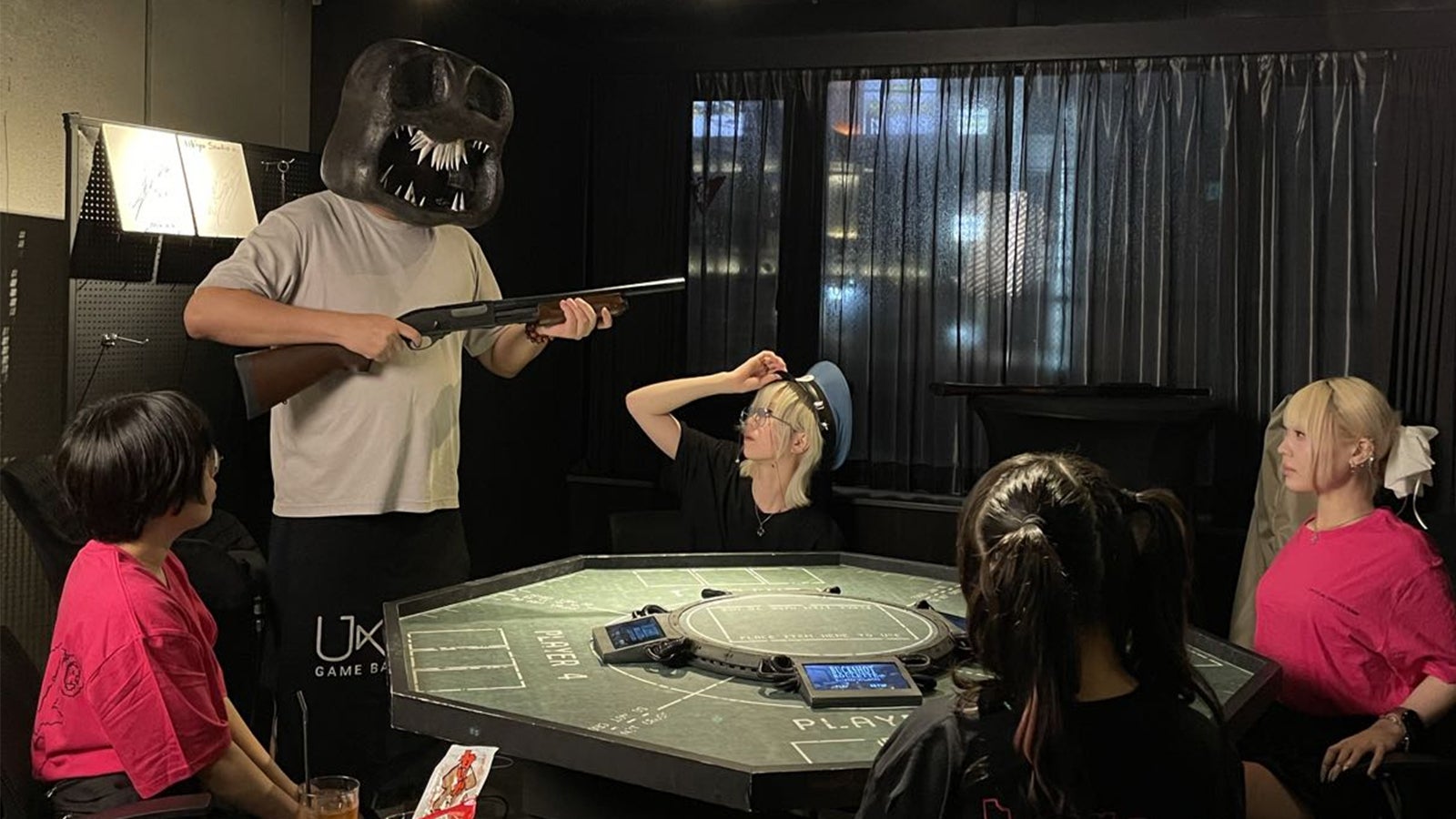 buckshot-roulette-game-bar-japan-viral-1793058124830.jpg