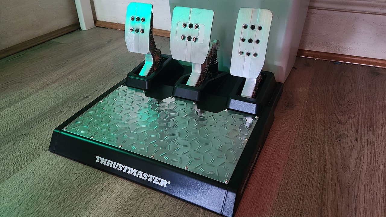 The Best Aussie Prices for a Lap Smashing Thrustmaster T818 Base, Evo 32R Wheel and Pedals Package